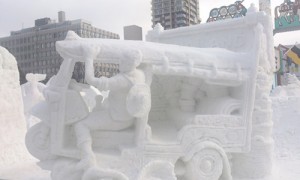 Tuk-Tuk-ice-sculpture-wins_01