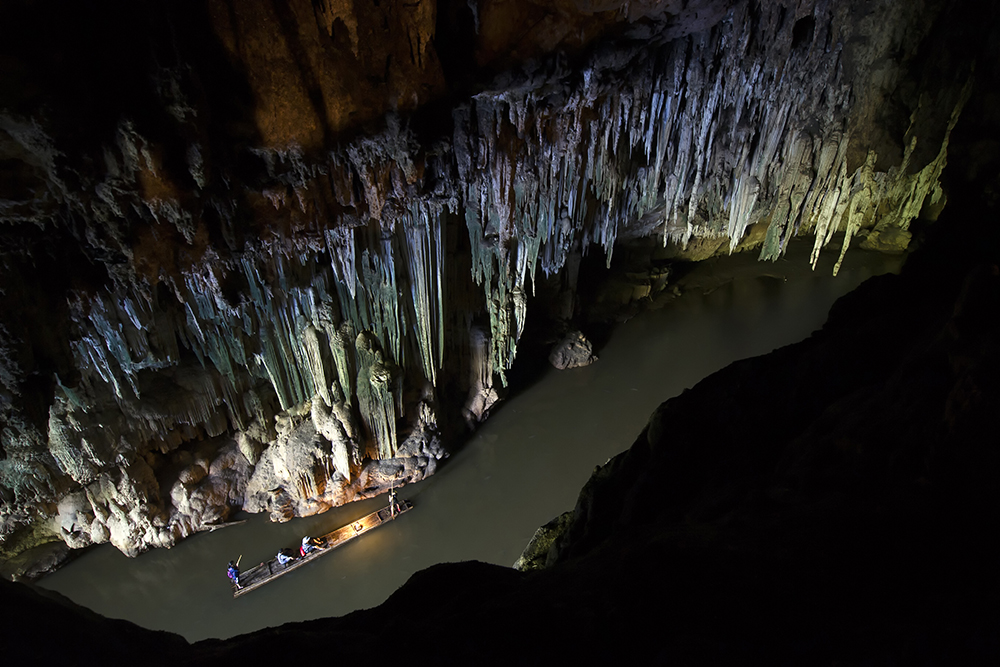 Cruising through the Cave, Tham Lot, Mae Hong Son