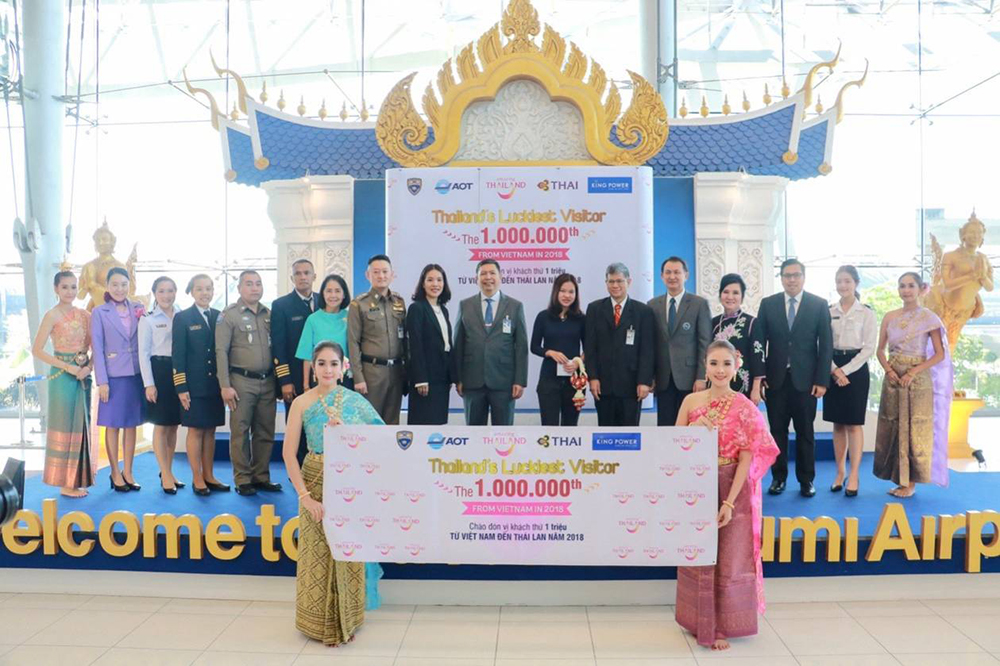 TAT welcomes one millionth tourist from Vietnam