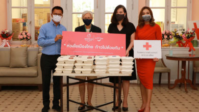 TAT delivers food boxes from one and two MICHELIN-starred restaurants to Chulalongkorn Hospital
