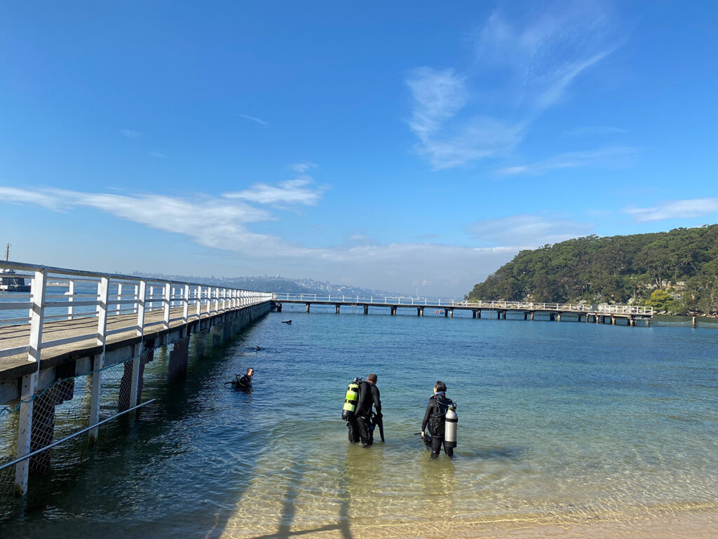 Tourism Authority of Thailand supports local beach clean-up in Sydney’s Chowder Bay