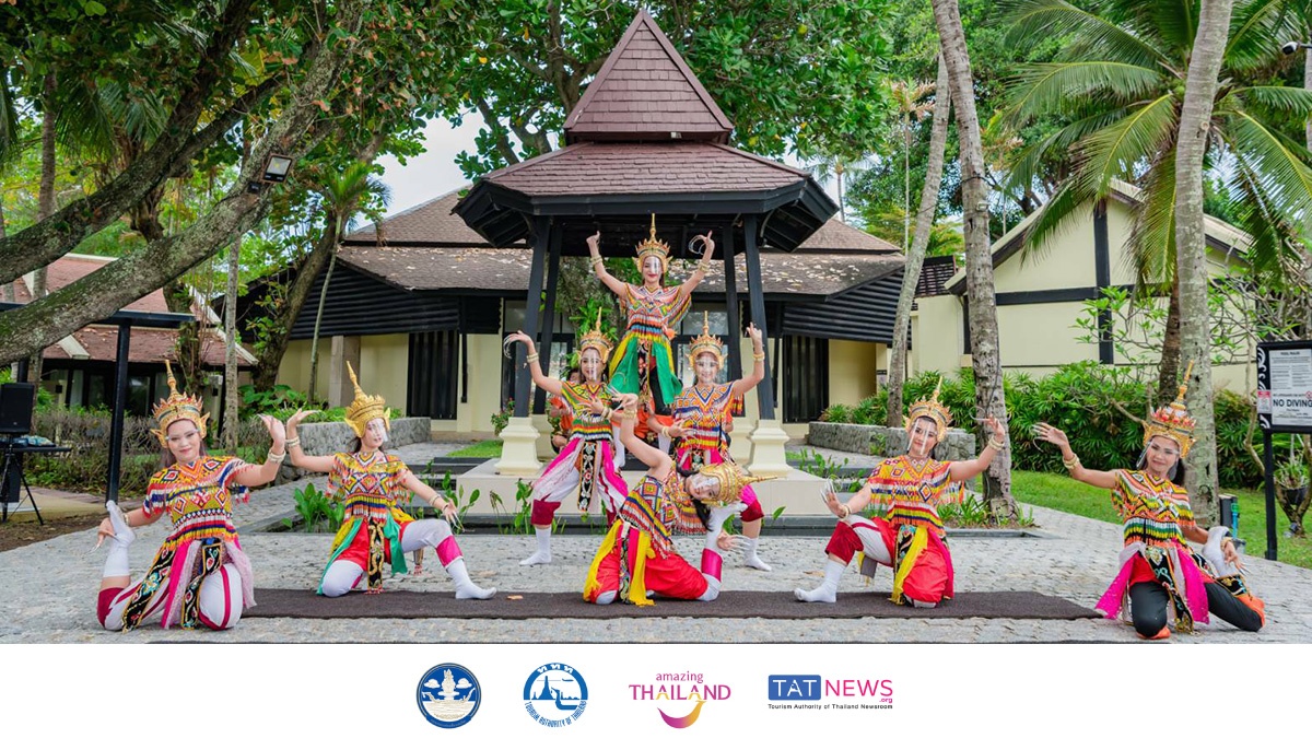 TAT holds traditional Southern dance shows for Phuket Sandbox tourists