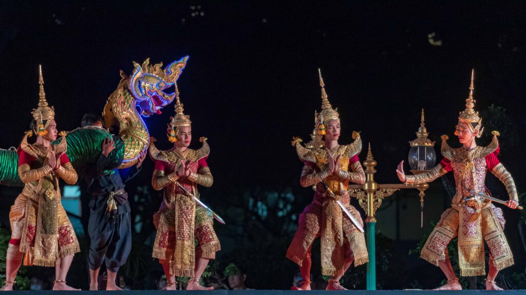 Vijit Chao Phraya 2023: A Phenomenon of Light and Colour Shows