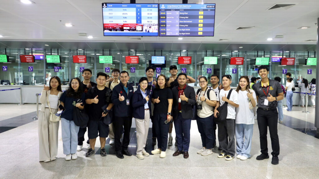 TAT welcomes Laotian tourists on full trial train from Vientiane to Bangkok