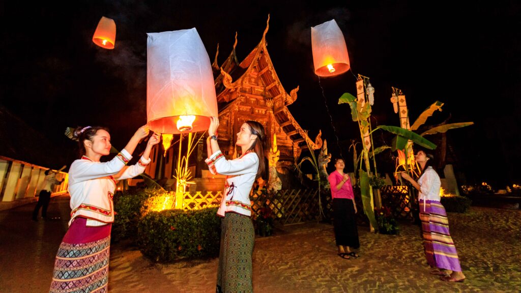 Thailand’s Wat Arun and Yi Peng Festival recognised as “World Night View Heritage” sites