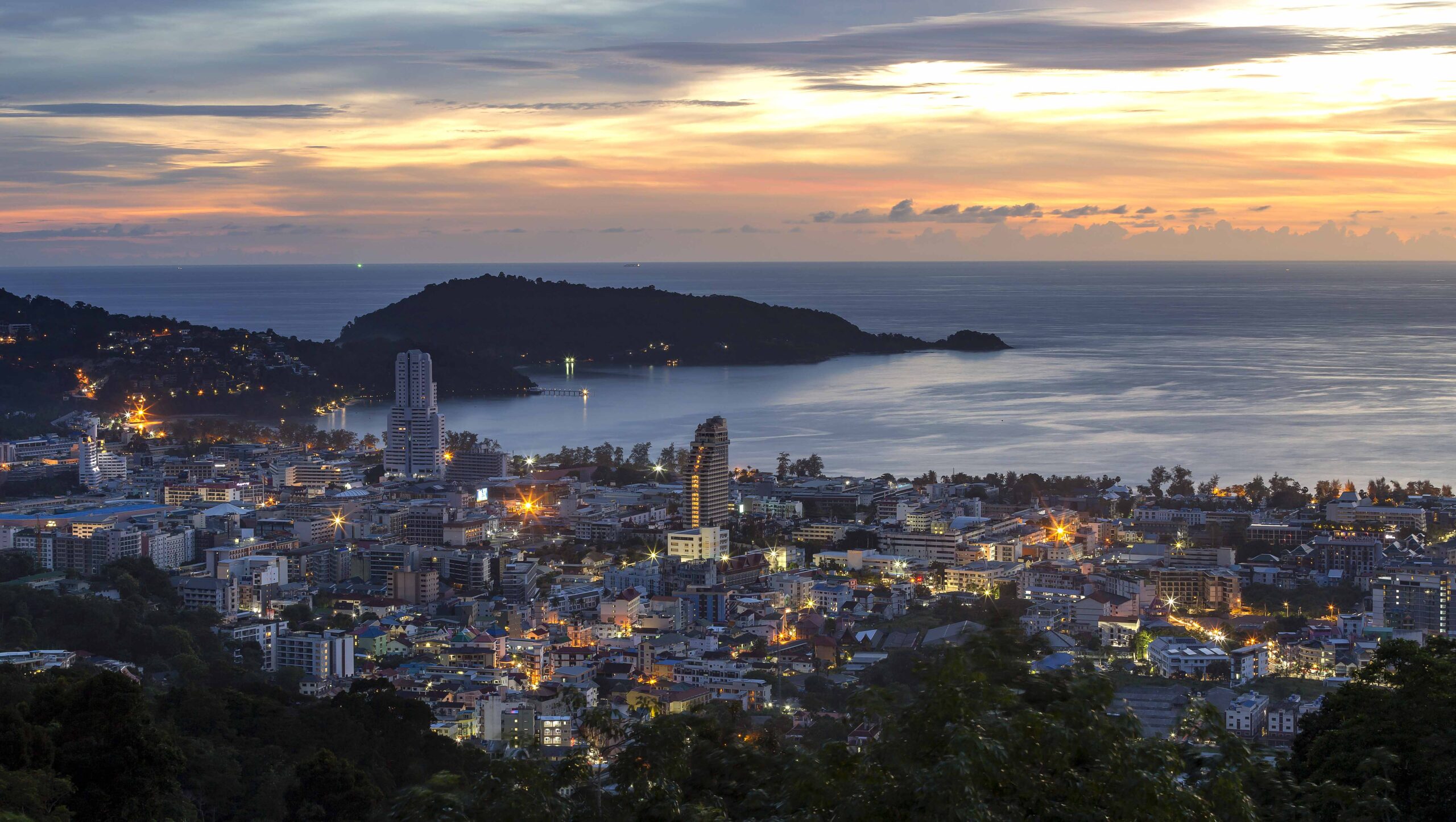 TAT welcomes Air Astana's inaugural flight from Astana to Phuket