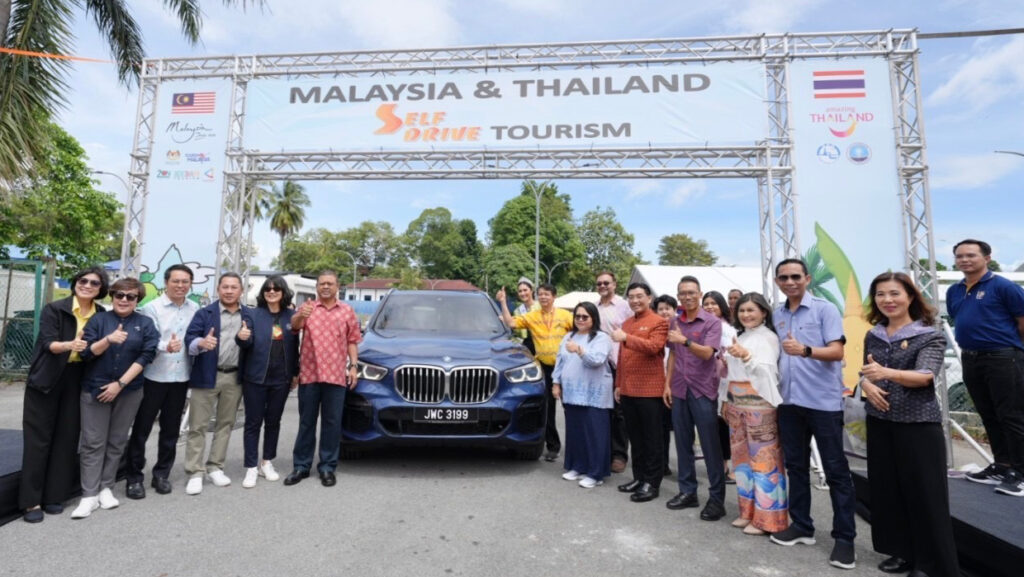 "Thailand-Malaysia Tourism Caravan launch event at Sadao and Bukit Kayu Hitam checkpoints"